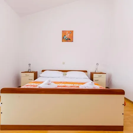 Tily Apartman